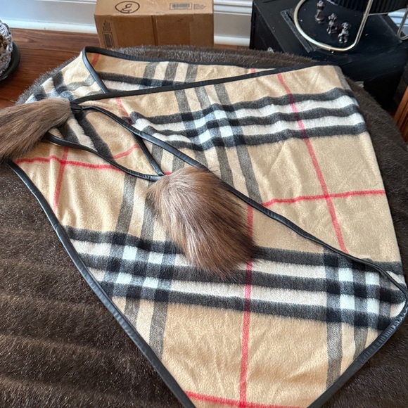 Burberry Tan and Black Check Scarf with Fur Accents. Cashmere with lambskin trim - Picture 7 of 7